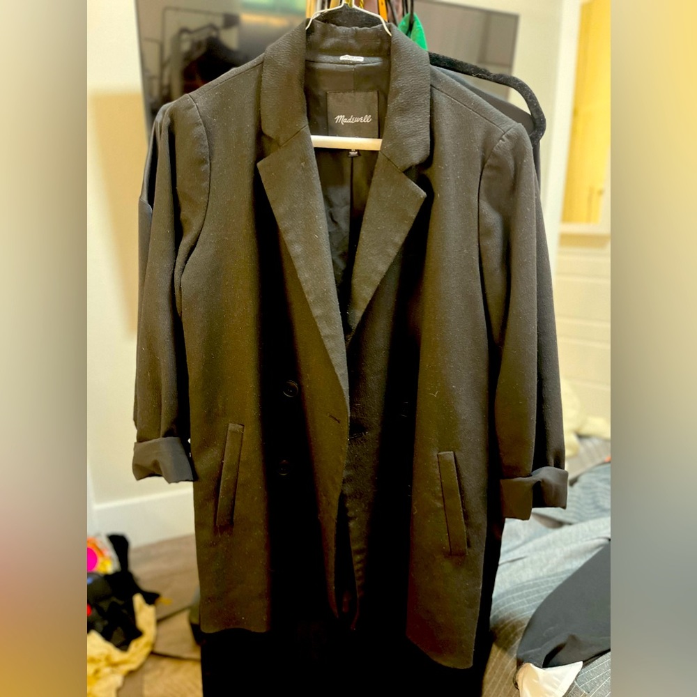 Black classic fit made well blazer